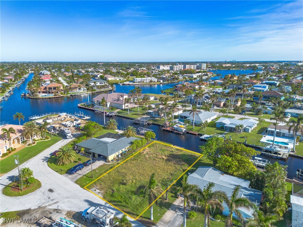 5219 Skylark Court Cape Coral FL 33904 224093867 image4