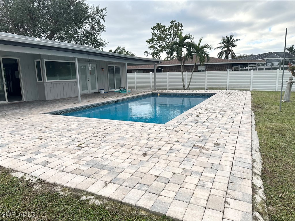 522 Sanford Drive Fort Myers FL 33919 225002096 image3