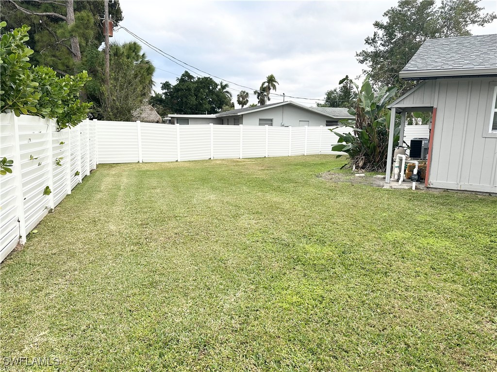 522 Sanford Drive Fort Myers FL 33919 225002096 image4