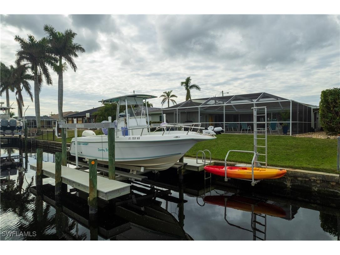 5235 SW 2nd Place Cape Coral FL 33914 224105138 image34