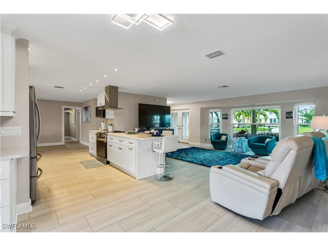 5235 SW 2nd Place Cape Coral FL 33914 224105138 image4