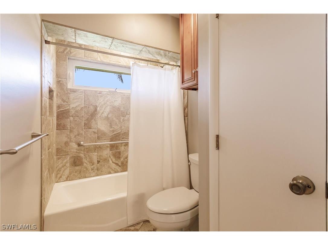 5246 Tower Drive Cape Coral FL 33904 224043395 image28