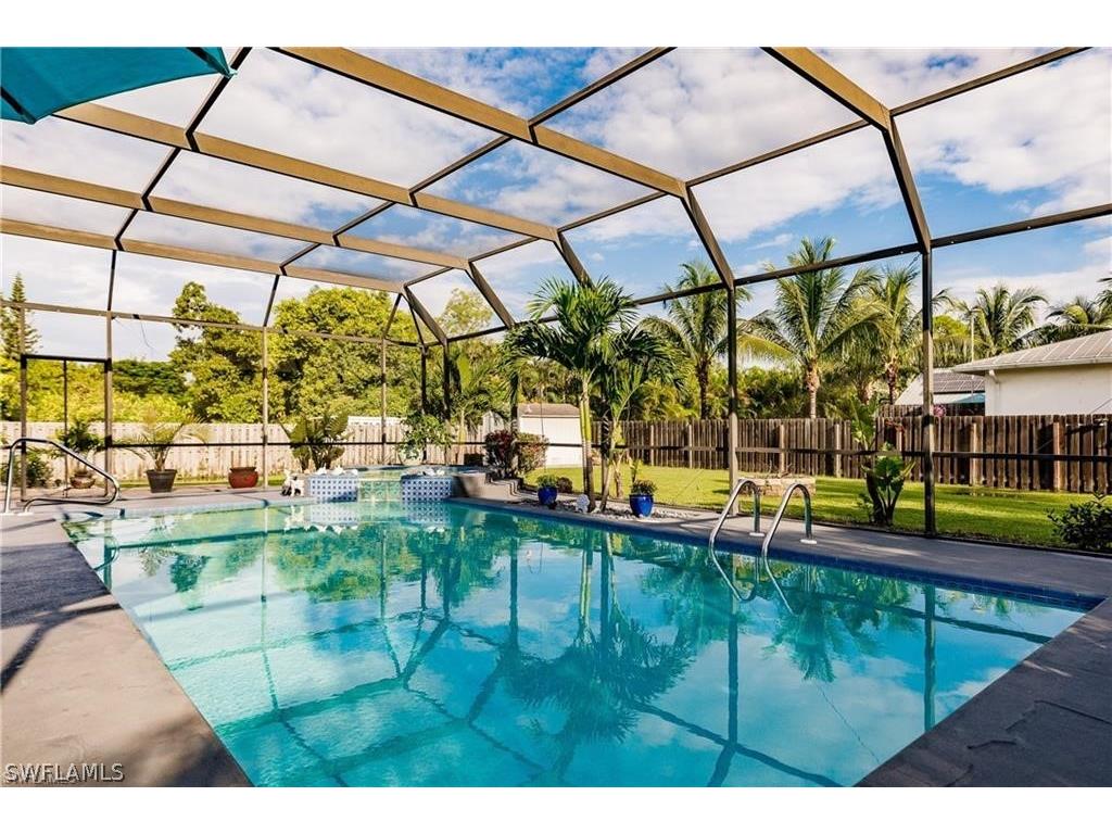 5275 Maple Lane Naples FL 34113 224027579 image1