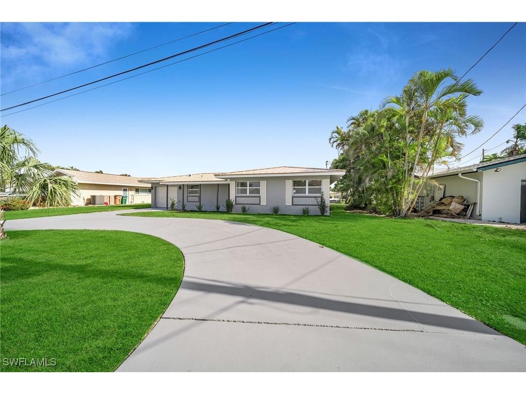 5275 Stratford Court Cape Coral FL 33904 225028718 image1