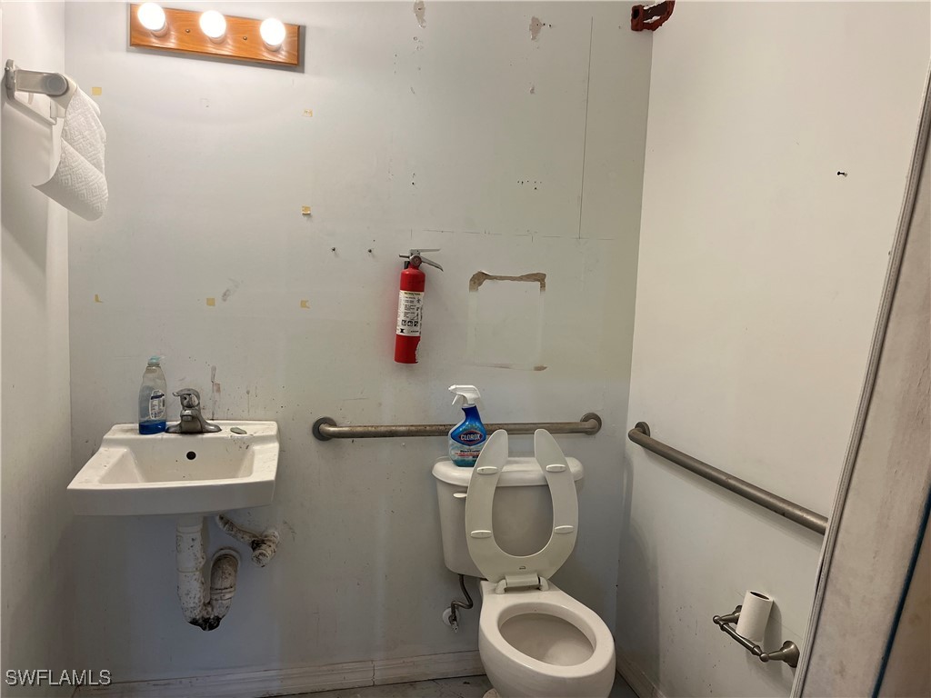 5280 Doug Taylor Circle Other FL 33956 225013698 image8