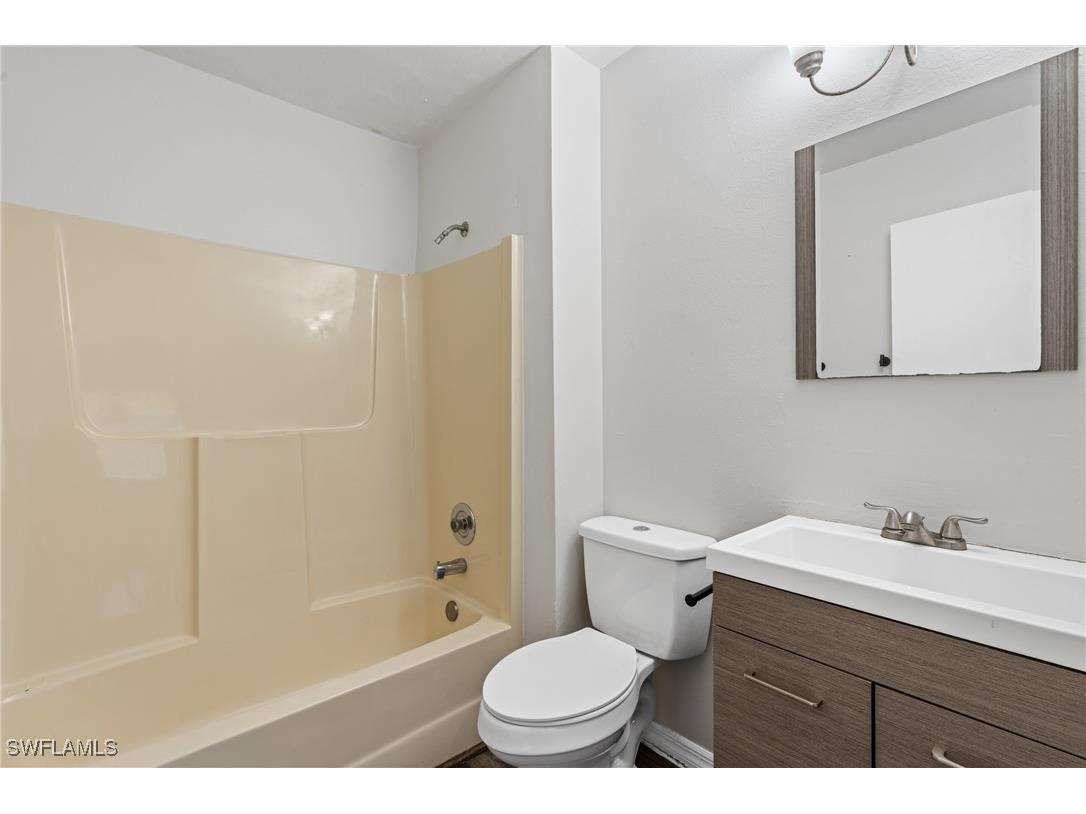 5323 Treetops Drive #T203 Naples FL 34113 225038771 image17