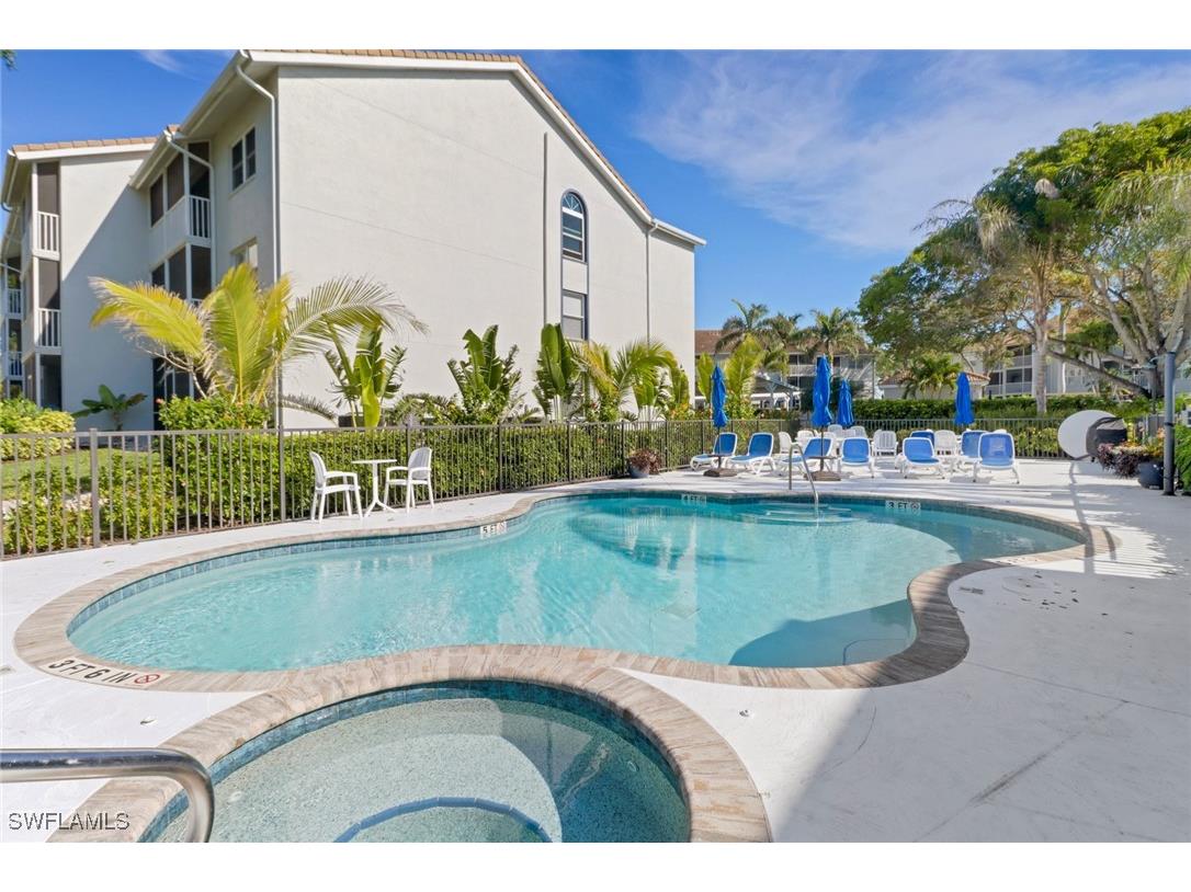 537 Club Side Drive #3-537 Naples FL 34110 225026812 image24