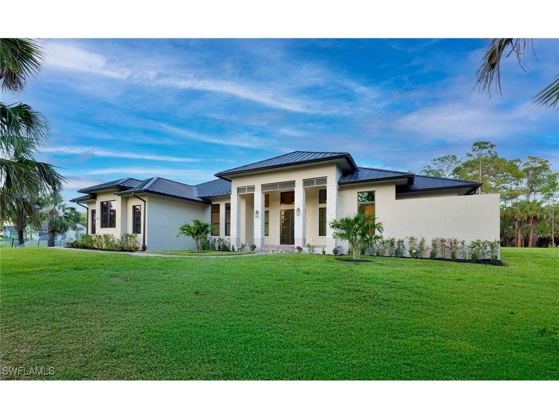 538 13th Street SW Naples FL 34117 225050916 image1