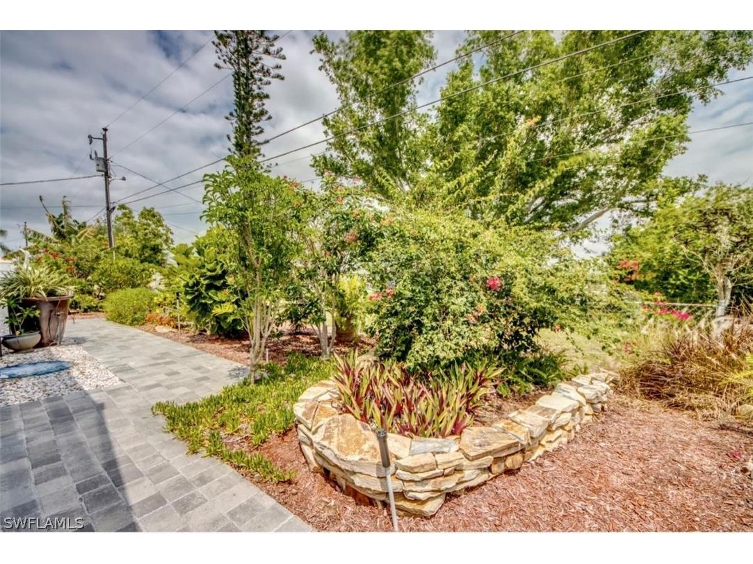 539 W Archer Parkway Cape Coral FL 33904 224040621 image25