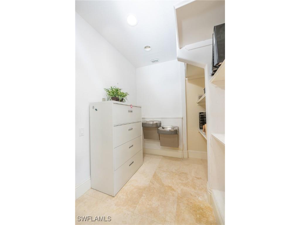  Naples FL 34109 225035919 image14