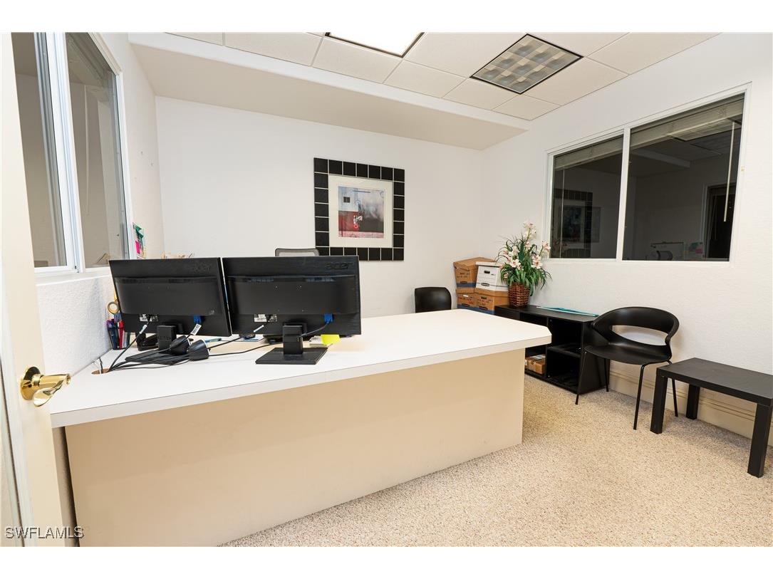  Naples FL 34109 225035919 image15