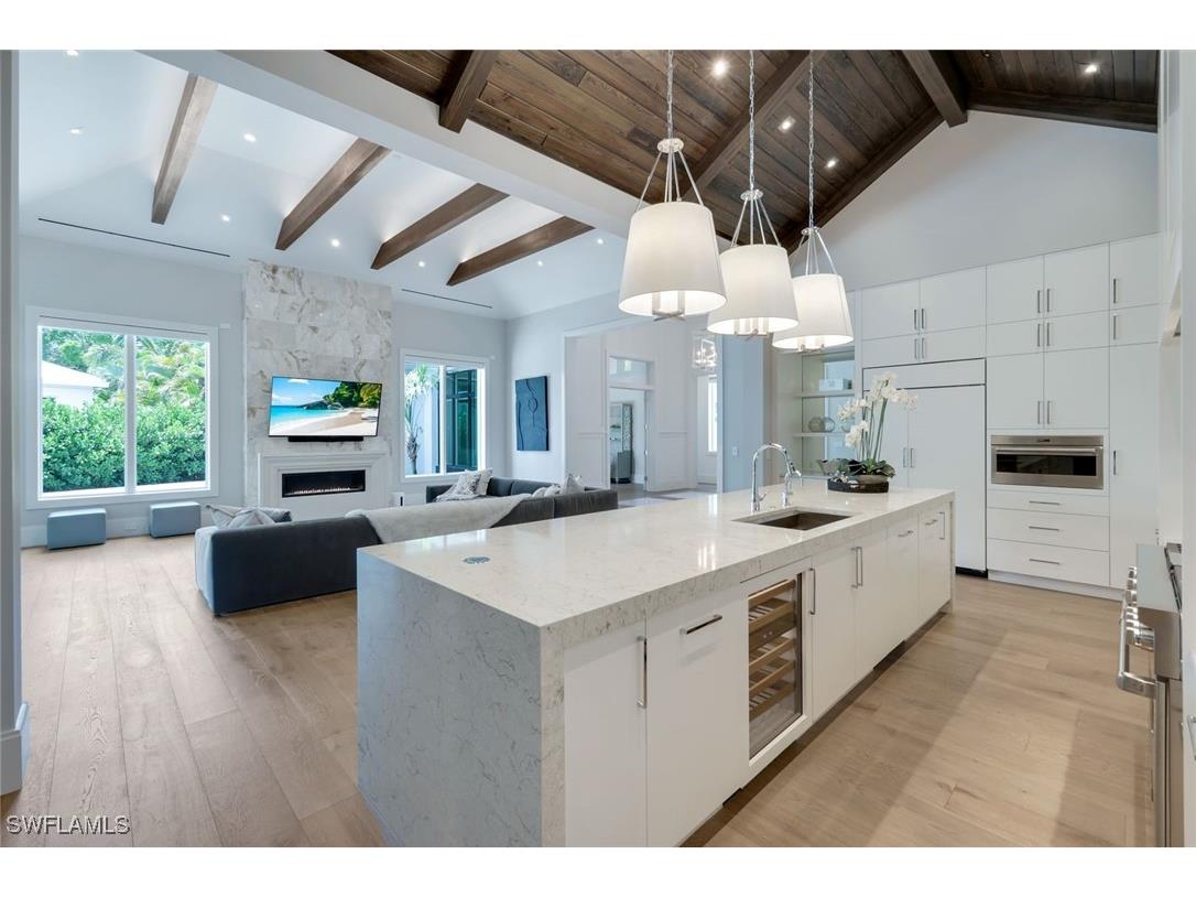 541 Whispering Pine Court Naples FL 34103 225047112 image17