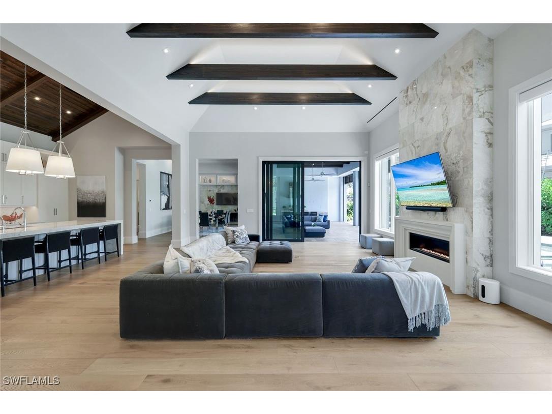 541 Whispering Pine Court Naples FL 34103 225047112 image18