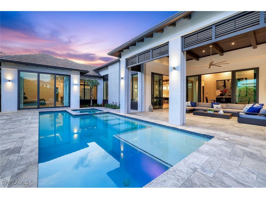 541 Whispering Pine Court Naples FL 34103 225047112 image2