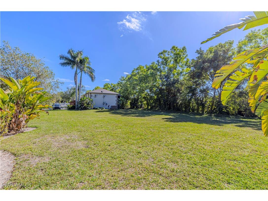 5434 16th Place SW #D-3 Golden Gate FL 34116 225039611 image17