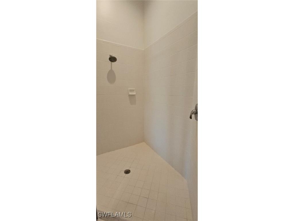 5435 Worthington Lane #201 Naples FL 34110 225028352 image16