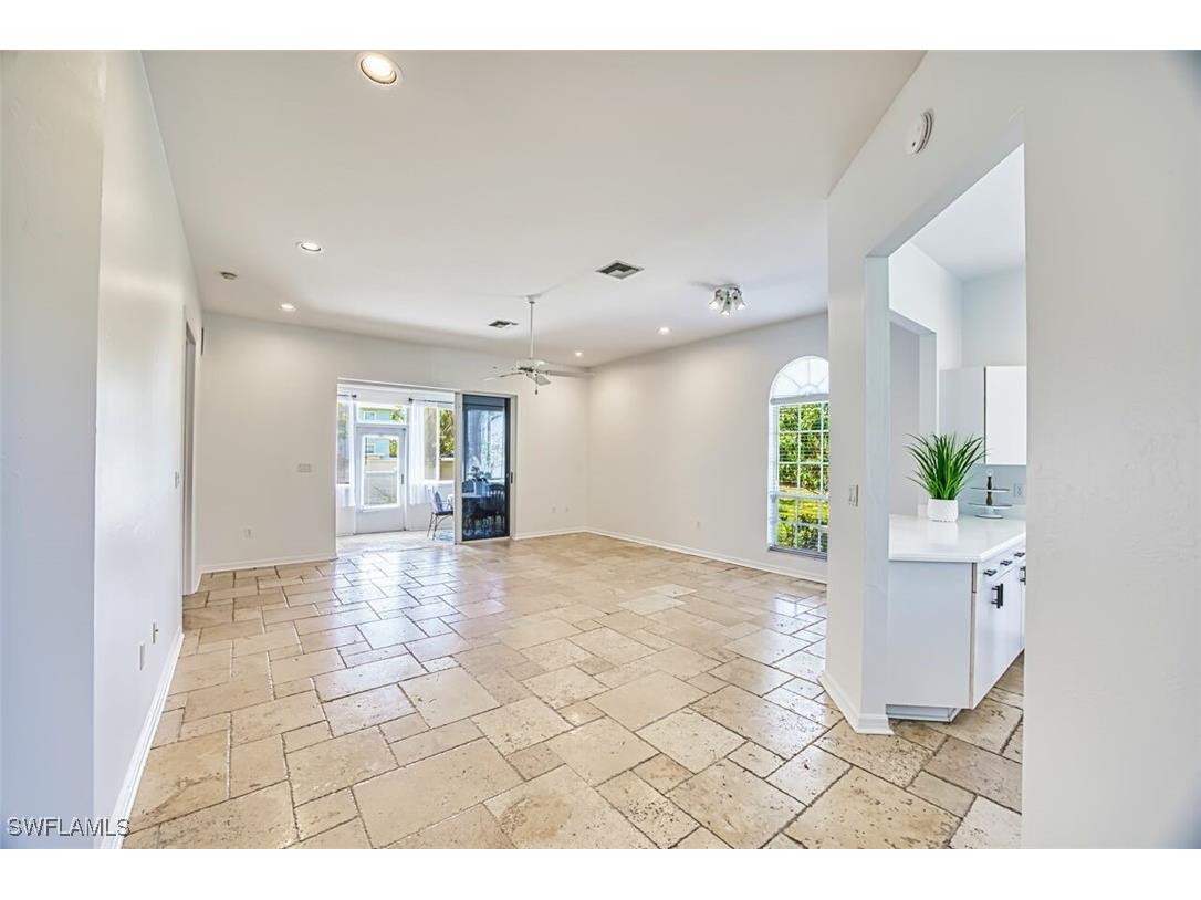 5482 Peppertree Drive Fort Myers FL 33908 225035962 image10