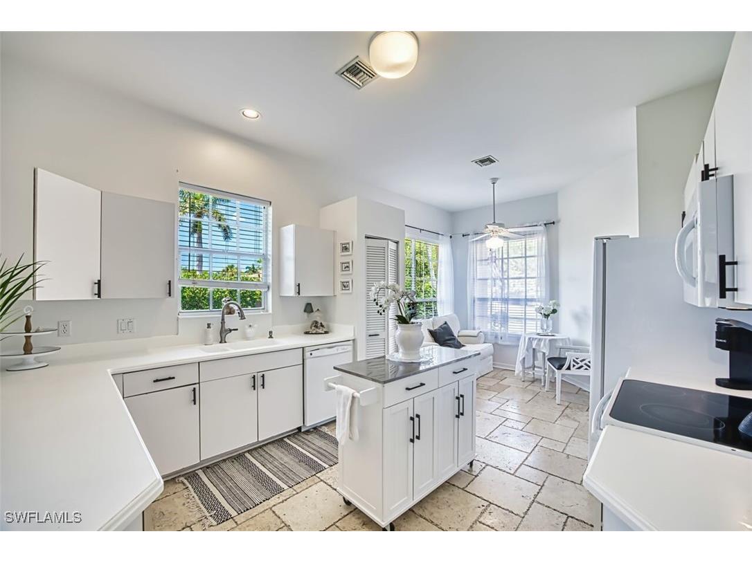 5482 Peppertree Drive Fort Myers FL 33908 225035962 image11