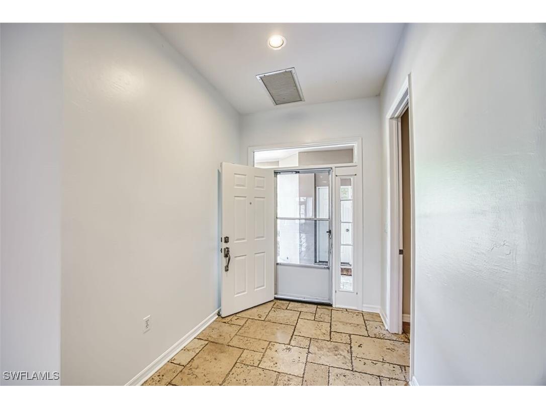 5482 Peppertree Drive Fort Myers FL 33908 225035962 image9