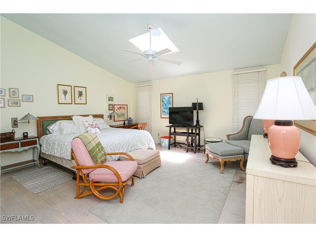 550 3rd Avenue N Naples FL 34102 225023998 image26