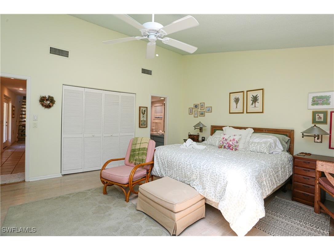 550 3rd Avenue N Naples FL 34102 225023998 image27