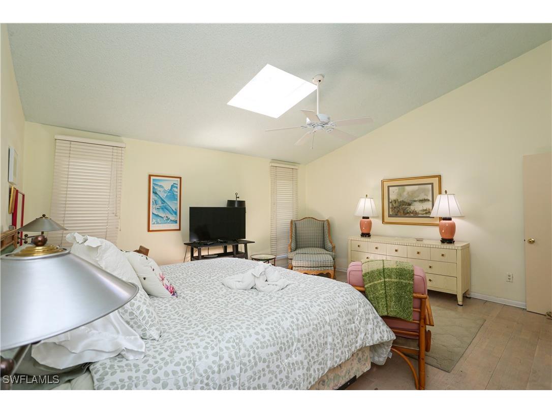 550 3rd Avenue N Naples FL 34102 225023998 image28