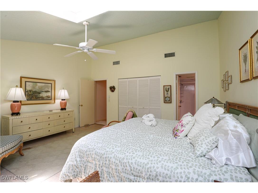 550 3rd Avenue N Naples FL 34102 225023998 image29