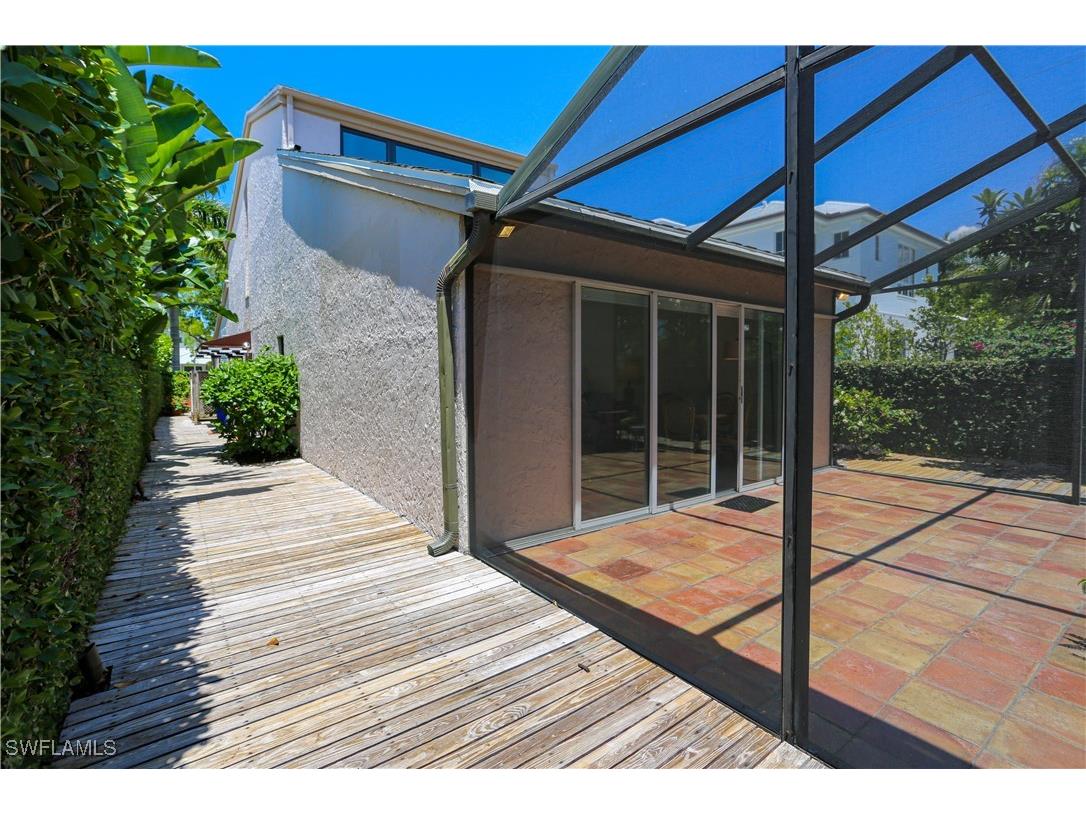 550 3rd Avenue N Naples FL 34102 225023998 image47