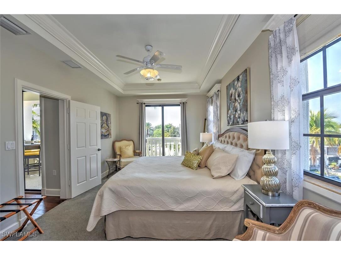 555 5th Ave S #PH-1 Naples FL 34102 225034828 image17