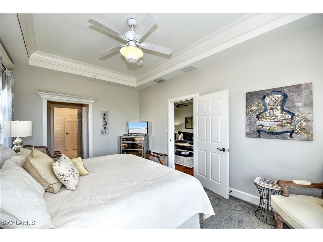 555 5th Ave S #PH-1 Naples FL 34102 225034828 image18