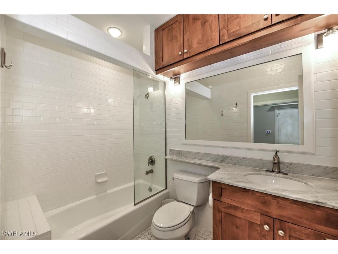 555 5th Ave S #PH-1 Naples FL 34102 225034828 image22