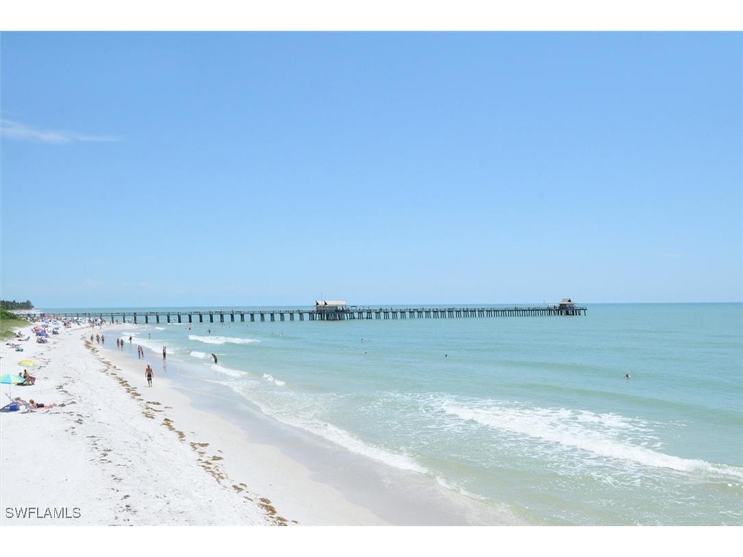 555 5th Ave S #PH-1 Naples FL 34102 225034828 image28