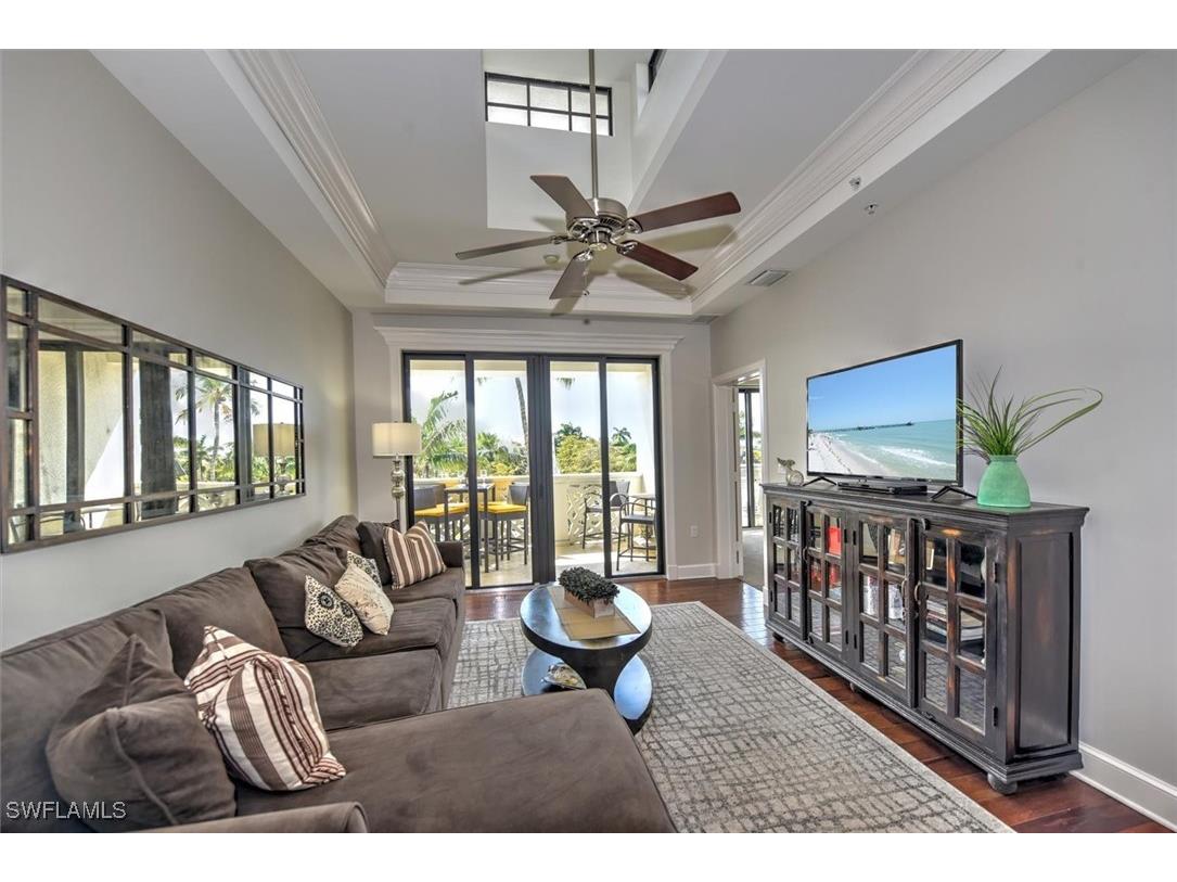 555 5th Ave S #PH-1 Naples FL 34102 225034828 image4