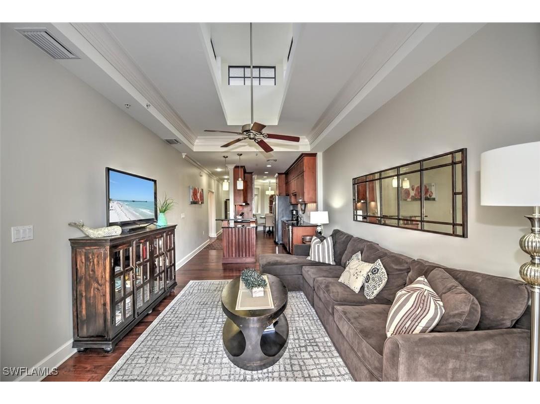 555 5th Ave S #PH-1 Naples FL 34102 225034828 image7