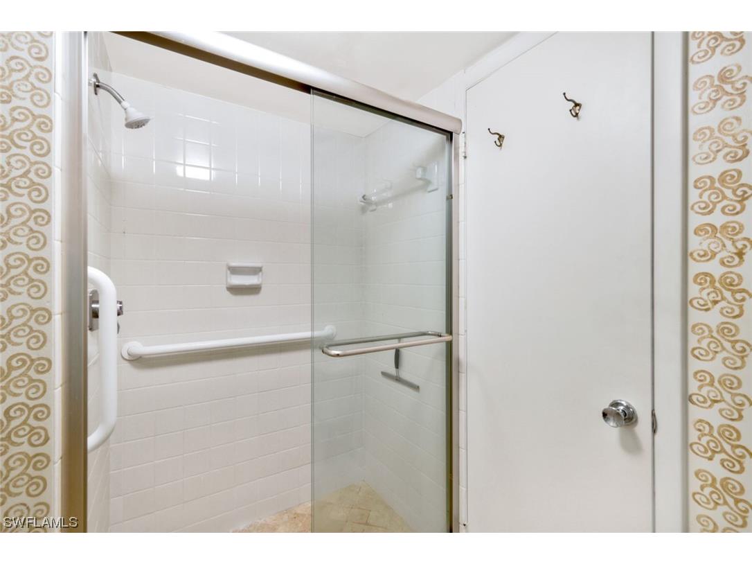 555 Park Shore Drive #B-412 Naples FL 34103 224021615 image17