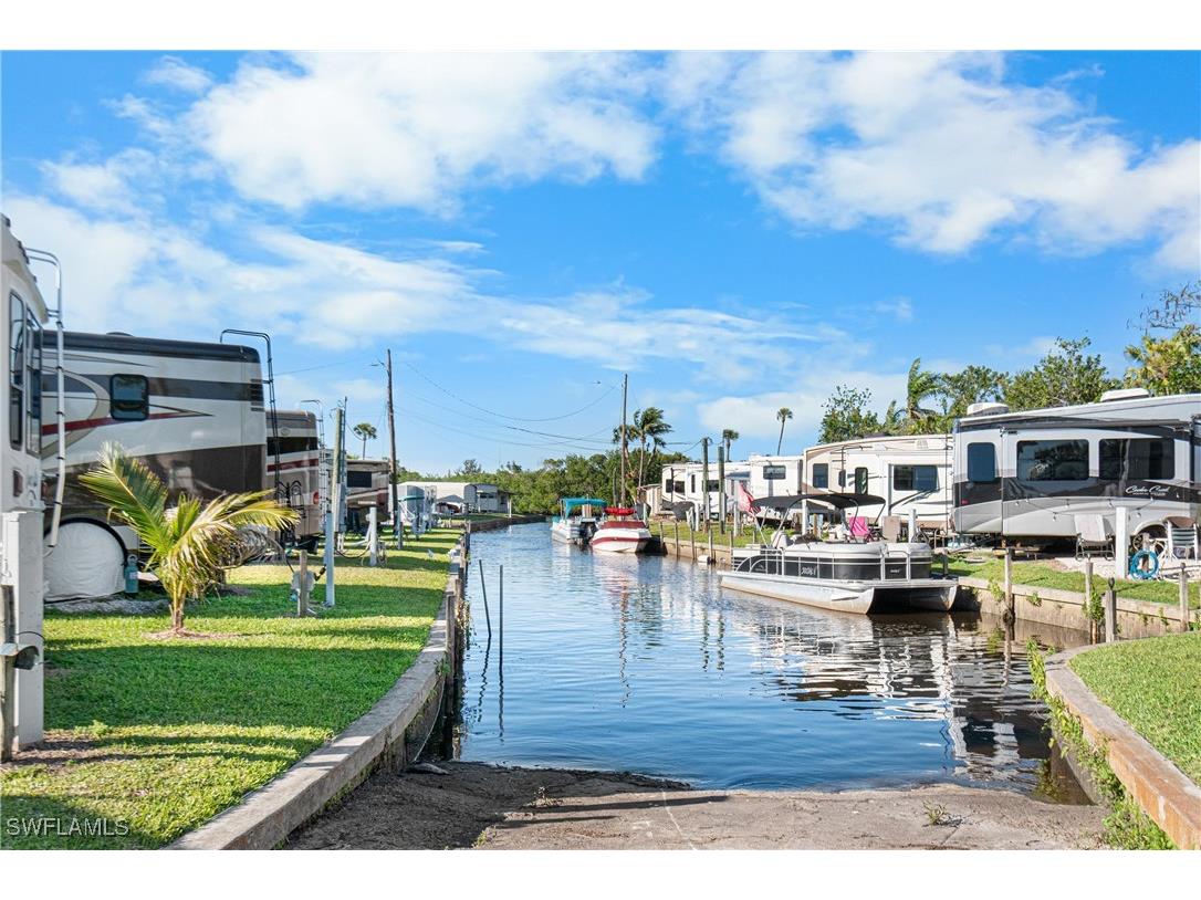 5558 Palm Beach Boulevard #35 Fort Myers FL 33905 225047077 image37