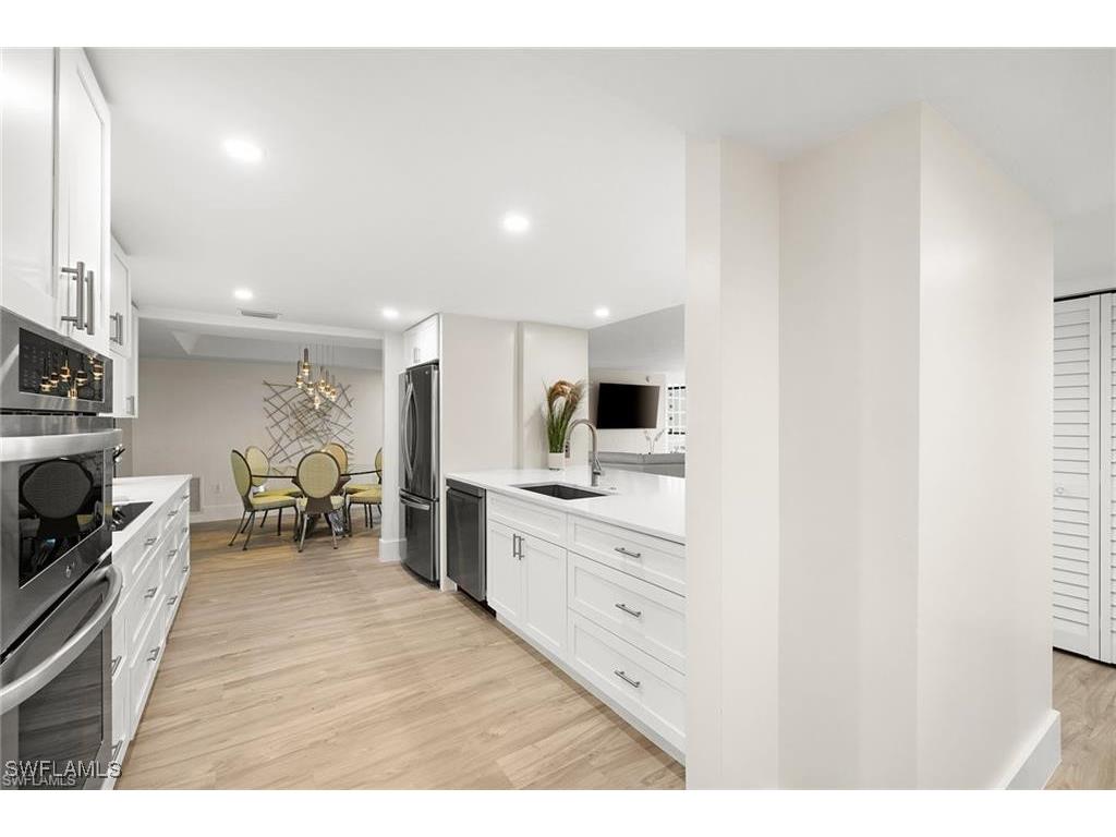 5601 Turtle Bay Drive #302 Naples FL 34108 225044566 image12