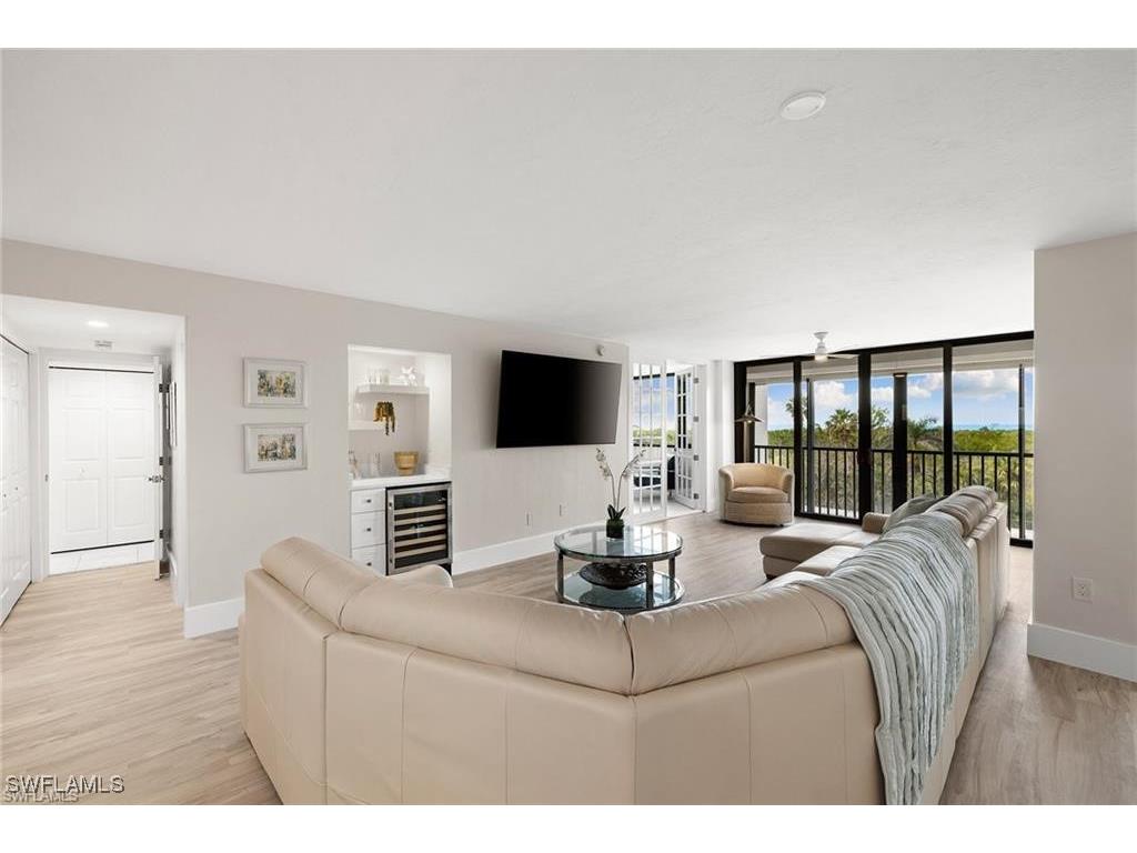 5601 Turtle Bay Drive #302 Naples FL 34108 225044566 image14