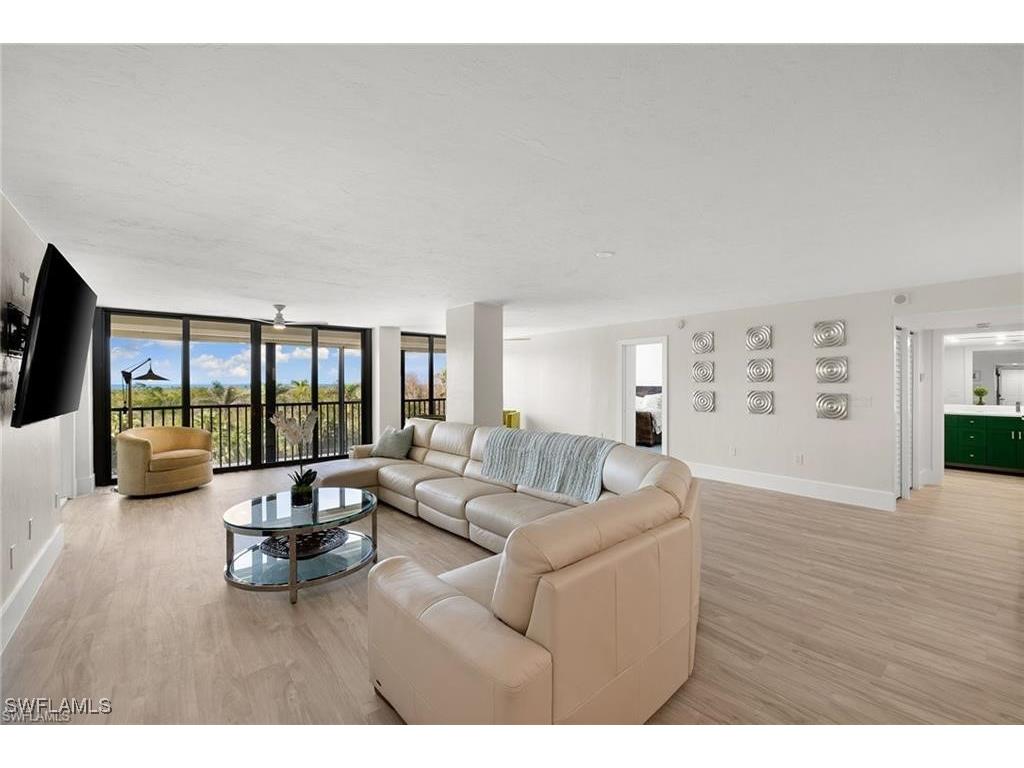 5601 Turtle Bay Drive #302 Naples FL 34108 225044566 image17