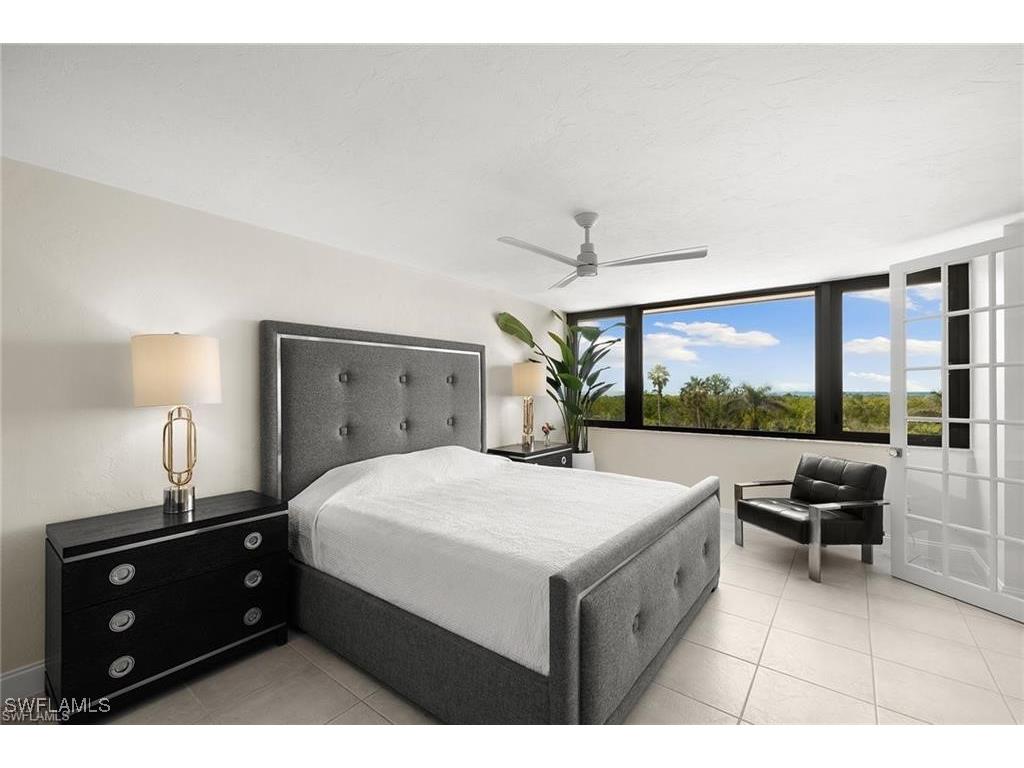 5601 Turtle Bay Drive #302 Naples FL 34108 225044566 image19