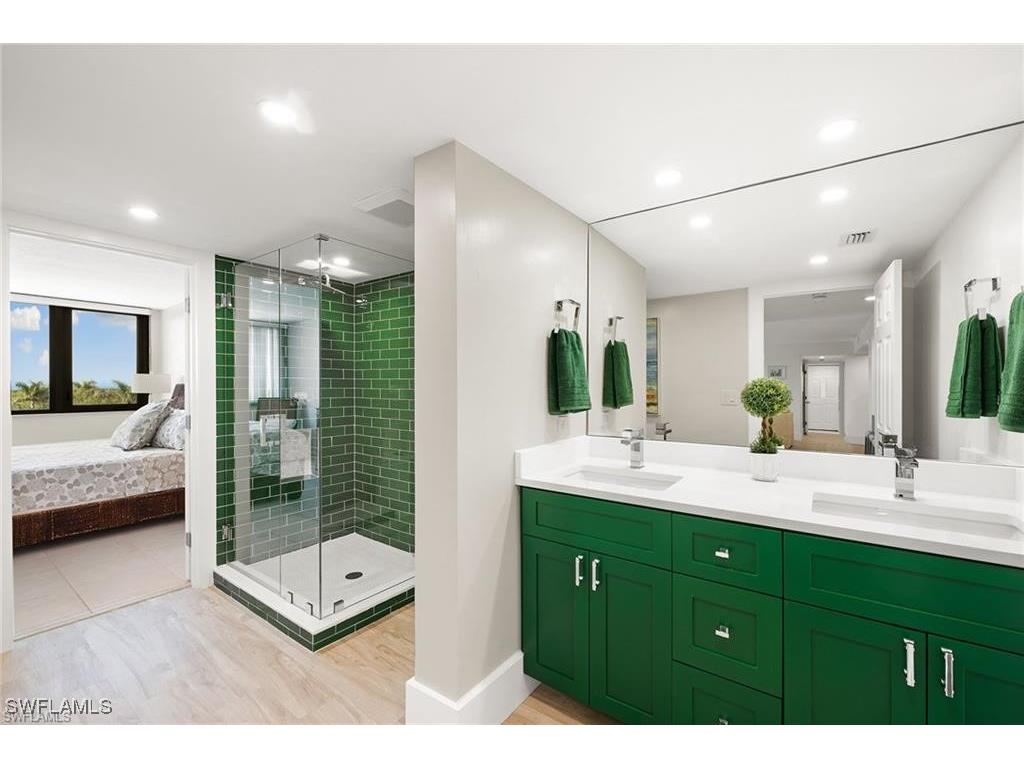 5601 Turtle Bay Drive #302 Naples FL 34108 225044566 image26