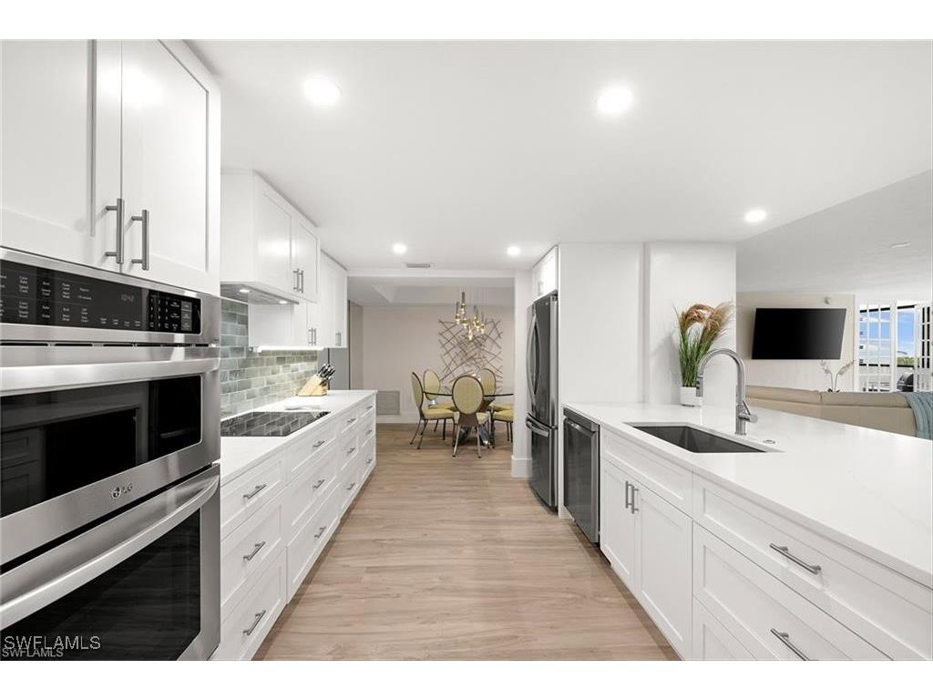 5601 Turtle Bay Drive #302 Naples FL 34108 225044566 image5