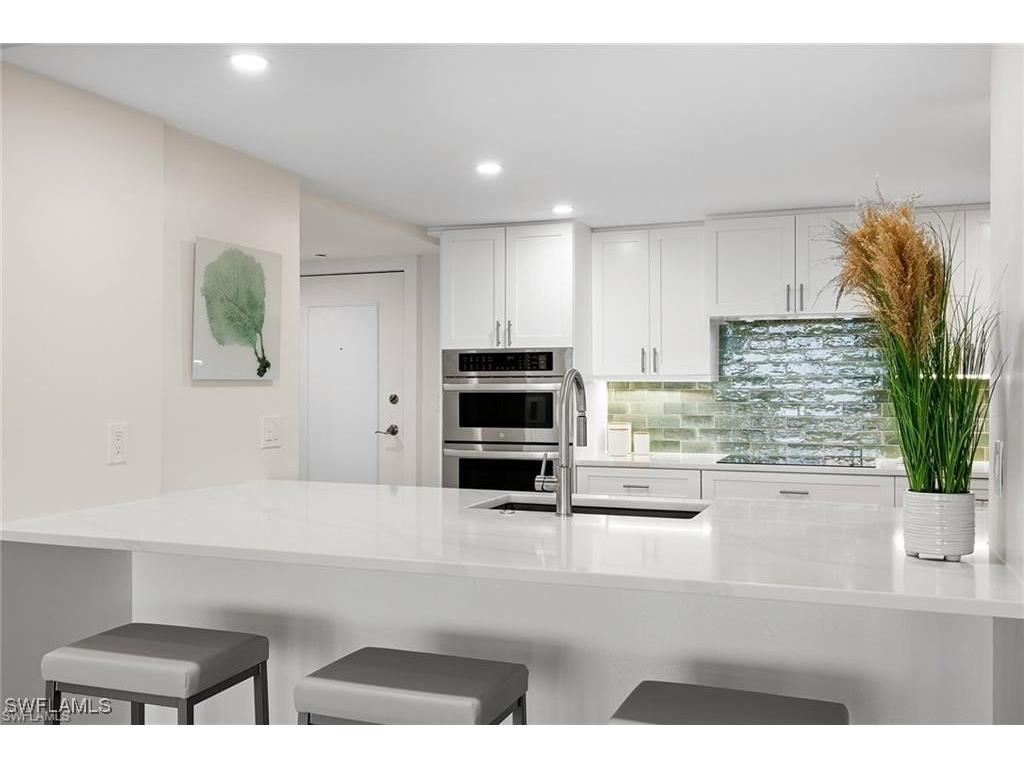 5601 Turtle Bay Drive #302 Naples FL 34108 225044566 image7