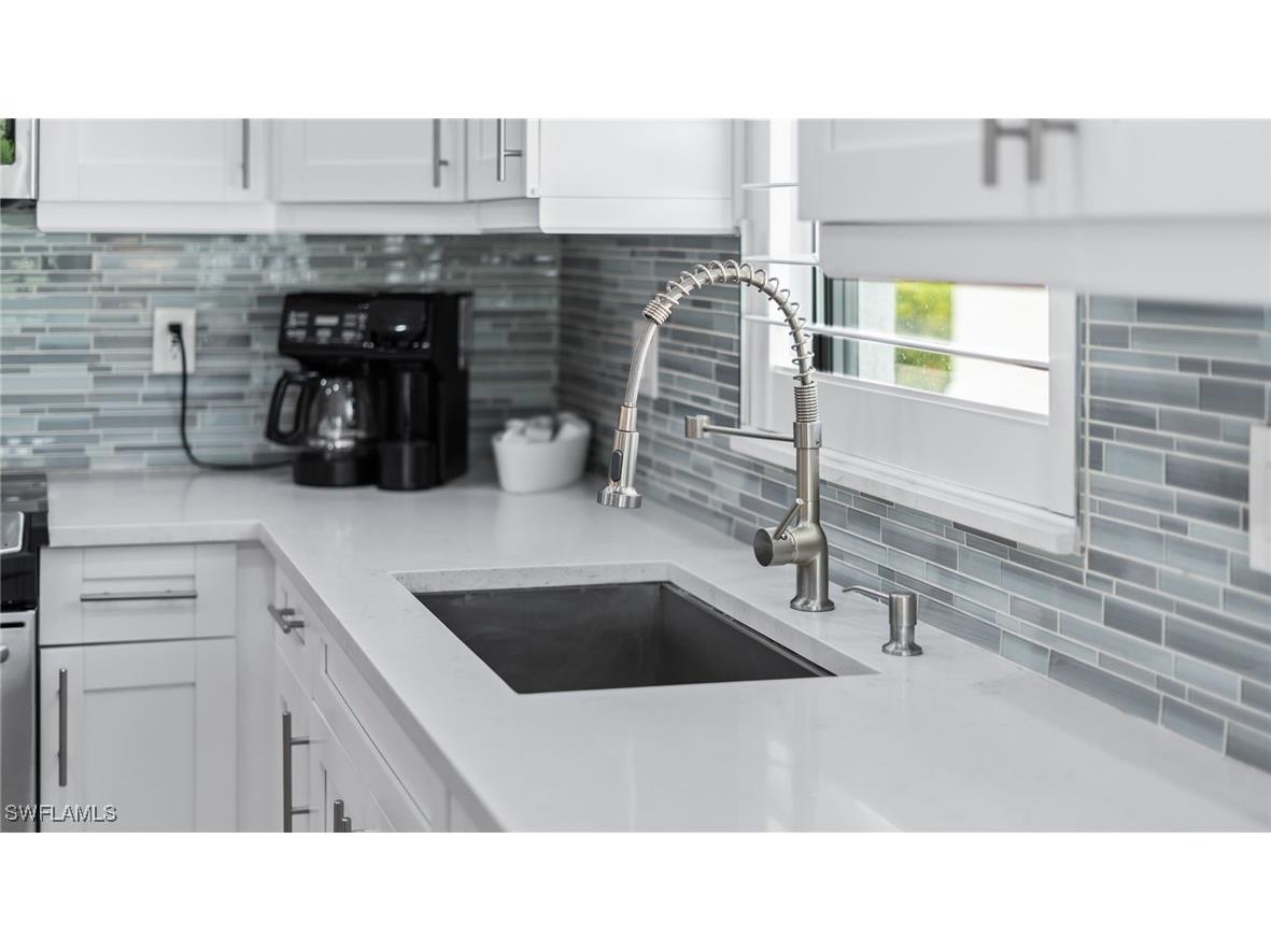 561 94th Avenue N Naples FL 34108 225003055 image41