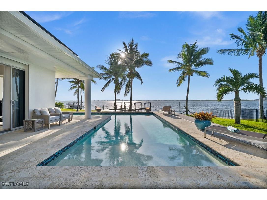 5625 Riverside Drive Cape Coral FL 33904 225043715 image1