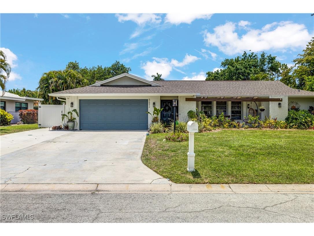 5692 Eichen Circle W Fort Myers FL 33919 225048323 image1