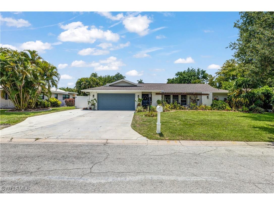 5692 Eichen Circle W Fort Myers FL 33919 225048323 image2