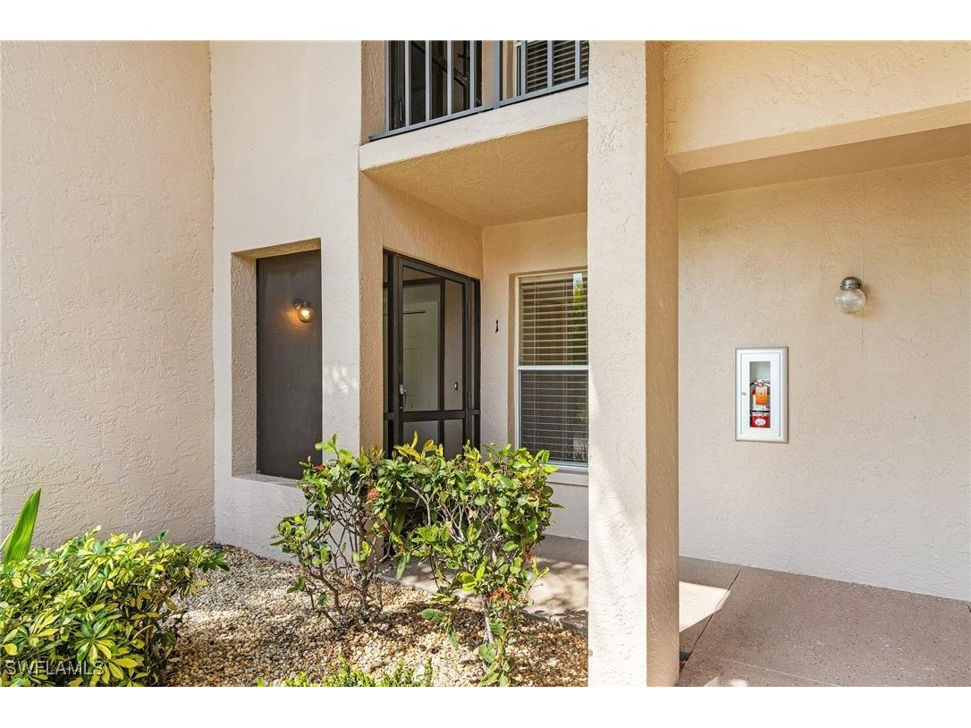5731 Foxlake Drive #1 North Fort Myers FL 33917 225041255 image1