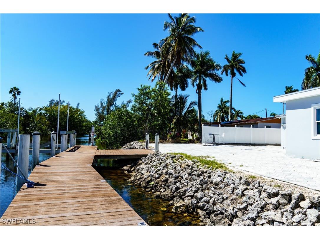 574 14th Street N, Naples, FL, 34102 MLS 224036062 Edina Realty