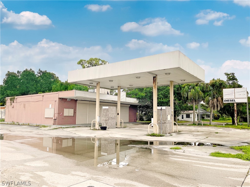 5760 Bayshore Road North Fort Myers FL 33917 222077737 image1
